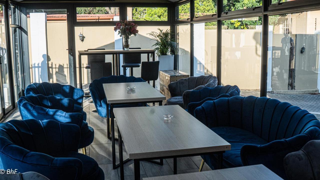 Henry George Guest House Pretoria Bagian luar foto