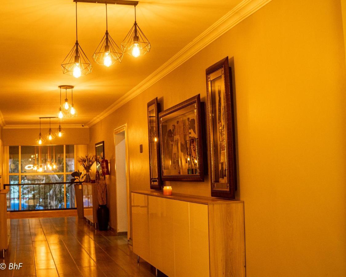 Henry George Guest House Pretoria Bagian luar foto