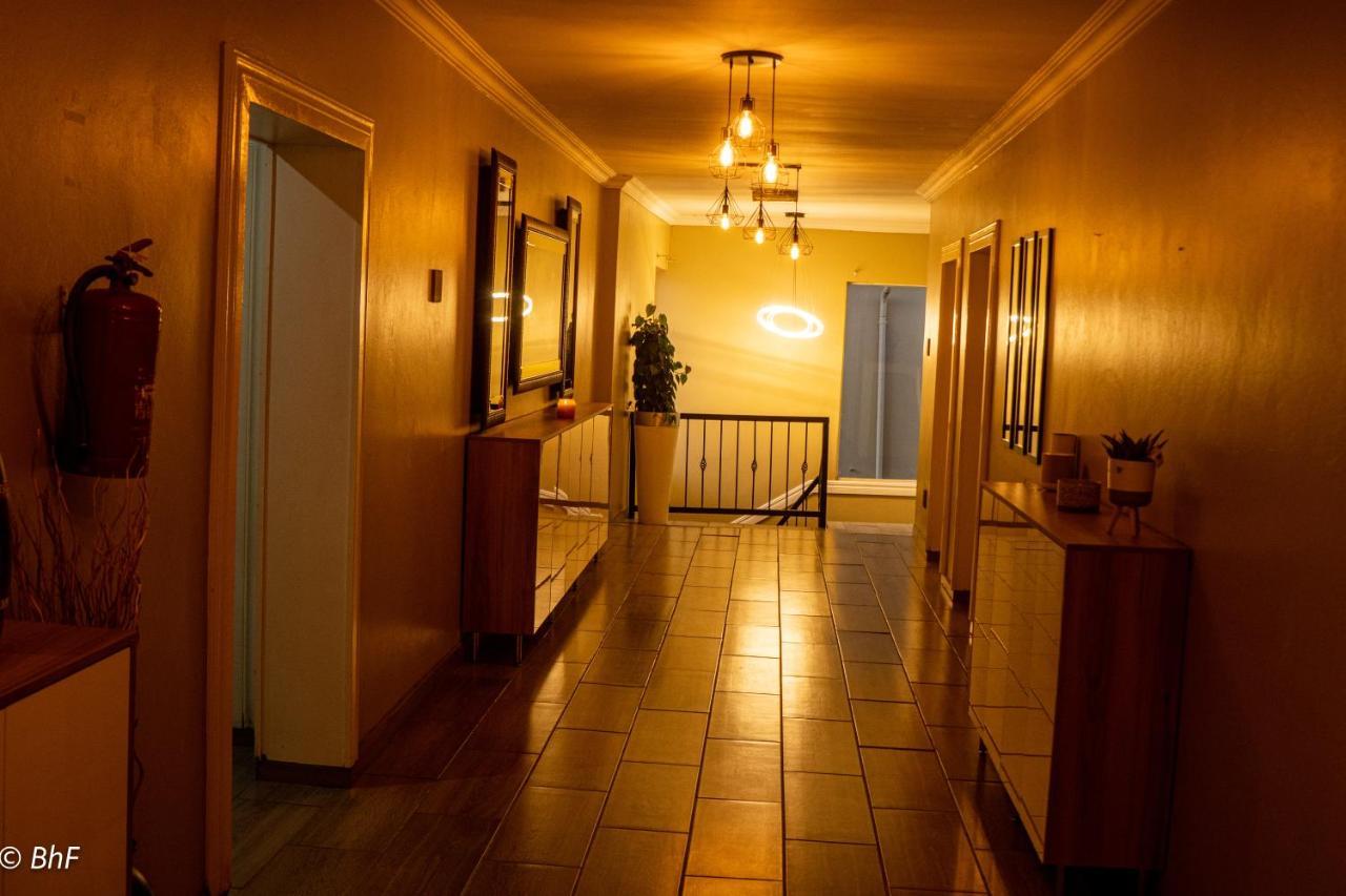Henry George Guest House Pretoria Bagian luar foto